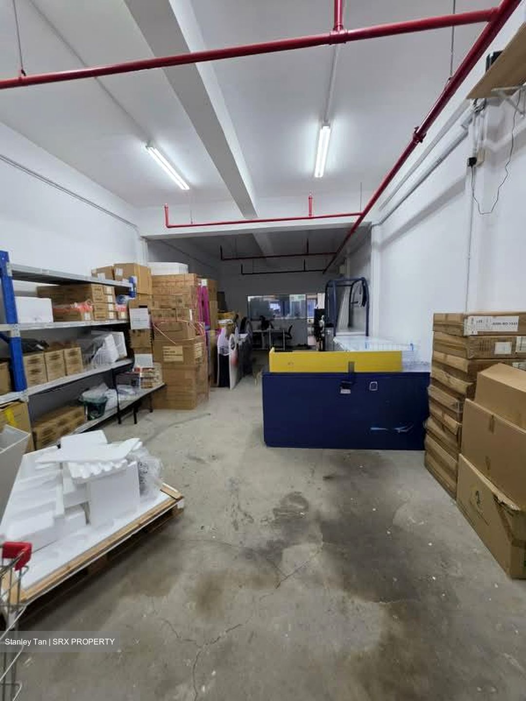 Kallang Place (D12), Factory #593484951